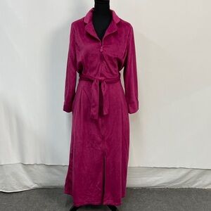 Eileen West Long Robe, Zipper Closure with Belt, Size L/XL